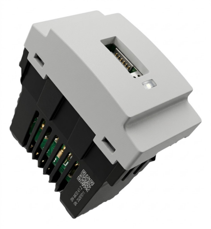 TOMACORRIENTE USB, SALIDA 5V / 750 MA, COLOR BLANCO, CÓDIGO 210903.